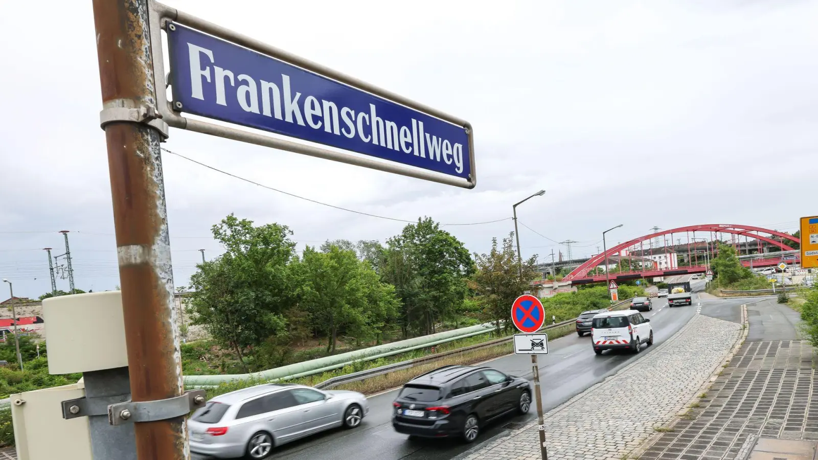 Der Streit um den Ausbau hat bereits mehrere Gerichte beschäftigt. Beim Bürgerentscheid haben nur die Nürnbergerinnen und Nürnberger das letzte Wort. (Archivbild) (Foto: Daniel Löb/dpa)