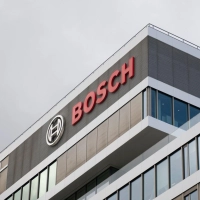Bosch setzt künftig stärker auf einen rasant wachsenden Zukunftsmarkt: die Automatisierung und humanoide Robotik. (Archivbild) (Foto: Marijan Murat/dpa)