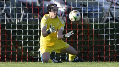 In Forchheim viermal bezwungen: TSC-Torhüter Simon Einzinger (hier in einem anderen Spiel). (Foto: Martin Rügner)