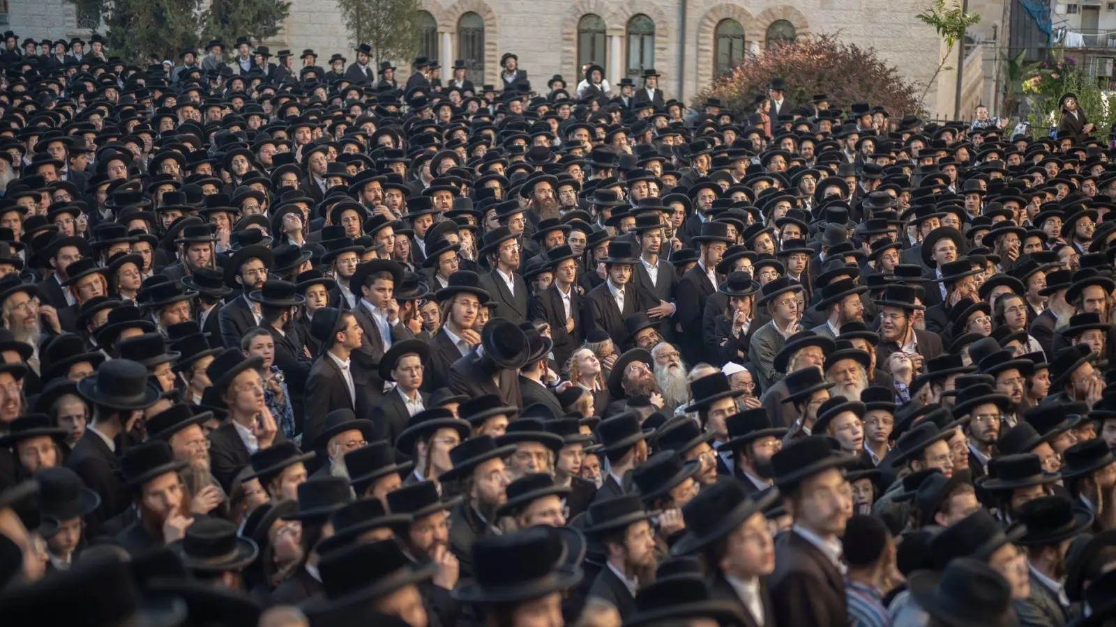 Viele Ultraorthodoxe empfinden den Militärdienst als Bedrohung ihres frommen Lebensstils. (Archivbild) (Foto: Ilia Yefimovich/dpa)