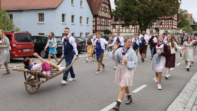Freuen Sie sich auf den großen Kirchweihumzug und vieles mehr. Ein Besuch in Colmberg lohnt sich immer! (Foto: Alexander Biernoth)