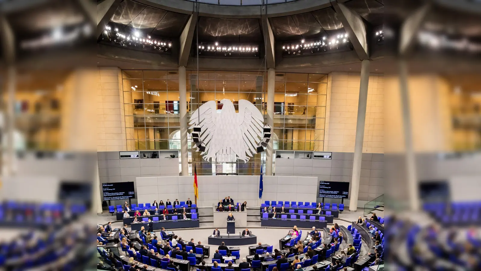 Wäre nächsten Sonntag bereits die Bundestagswahl - in Bayern dürfte die CSU auf lange nicht mehr geglaubte Ergebnisse hoffen. (Illustration) (Foto: Christoph Soeder/dpa)