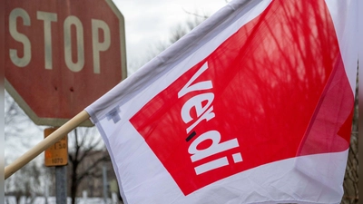 Die Gewerkschaft Verdi ruft zum zweiten Mal in diesem Jahr zu einem bundesweiten Warnstreik im ÖPNV auf. (Archivbild) (Foto: Stefan Puchner/dpa)