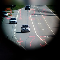 Zu schnell gefahren? Seit dem 1. Juli 2026 gilt für Verkehrsordnungswidrigkeiten eine neue Verjährungsfrist. (Foto: Matthias Balk/dpa/dpa-tmn)