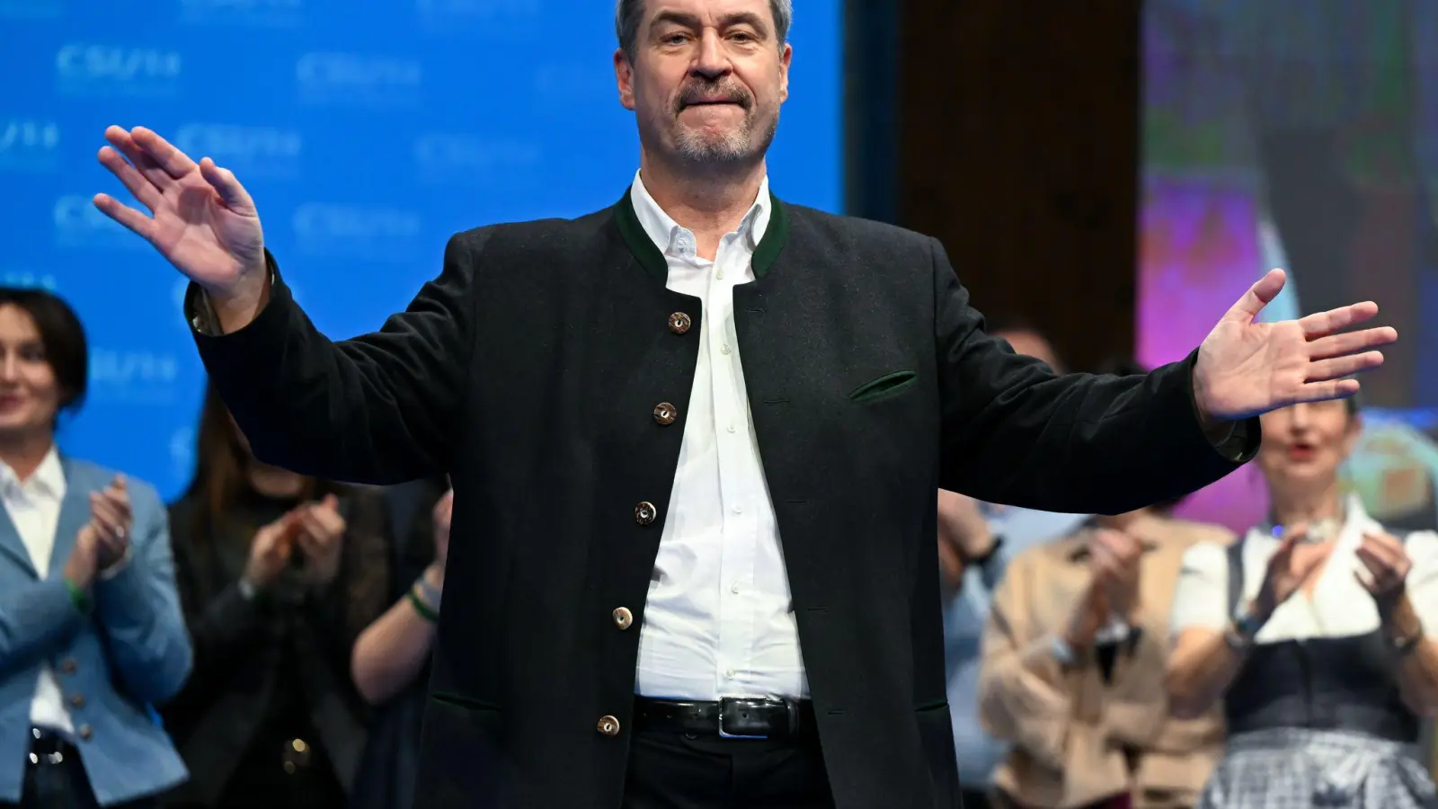 CSU-Chef Markus Söder sprach auf der größten Aschermittwochs-Versammlung in Passau.  (Foto: Sven Hoppe/dpa)