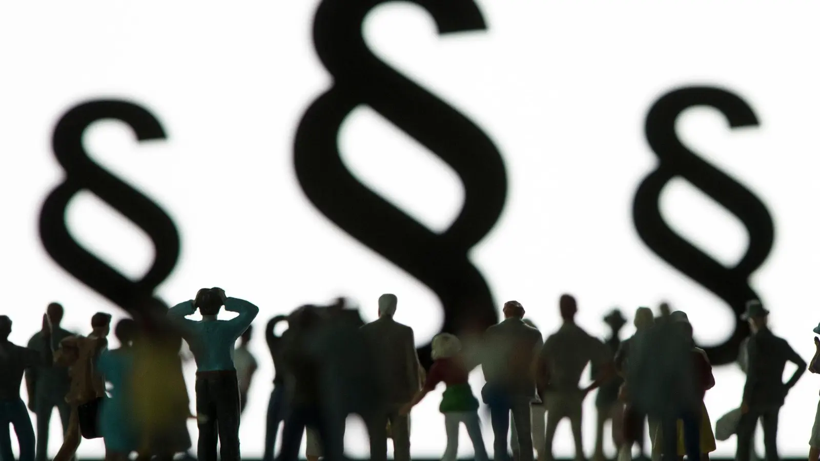 Türkspor Nürnberg hat wegen der unglücklich verlaufenen Relegation die Sportrichter eingeschaltet. (Foto: Robert Günther/dpa-tmn/dpa)