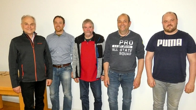 Sie scheiden aus dem Gemeinderat aus (von links): Johannes Schneider, Kristof Matthes, Klaus Sponsel, Andreas Grießmeyer und Andreas Kilian. Matthes ist jetzt Bürgermeister. (Foto: Karl-Heinz Gisbertz)