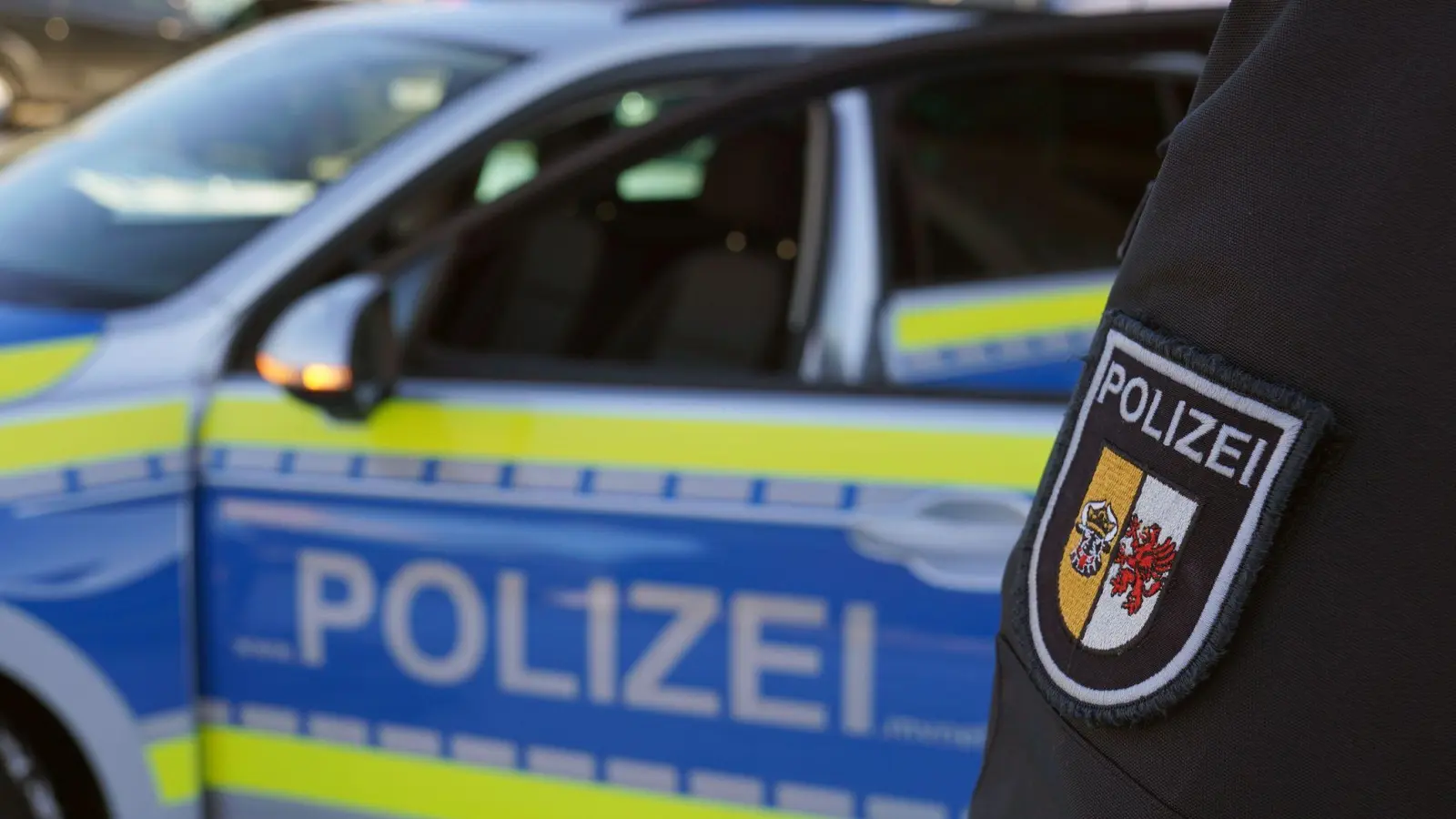 In einer Wohnung urden die Leichen einer Mutter und ihrer Tochter entdeckt. (Symbolbild) (Foto: Marcus Brandt/dpa)