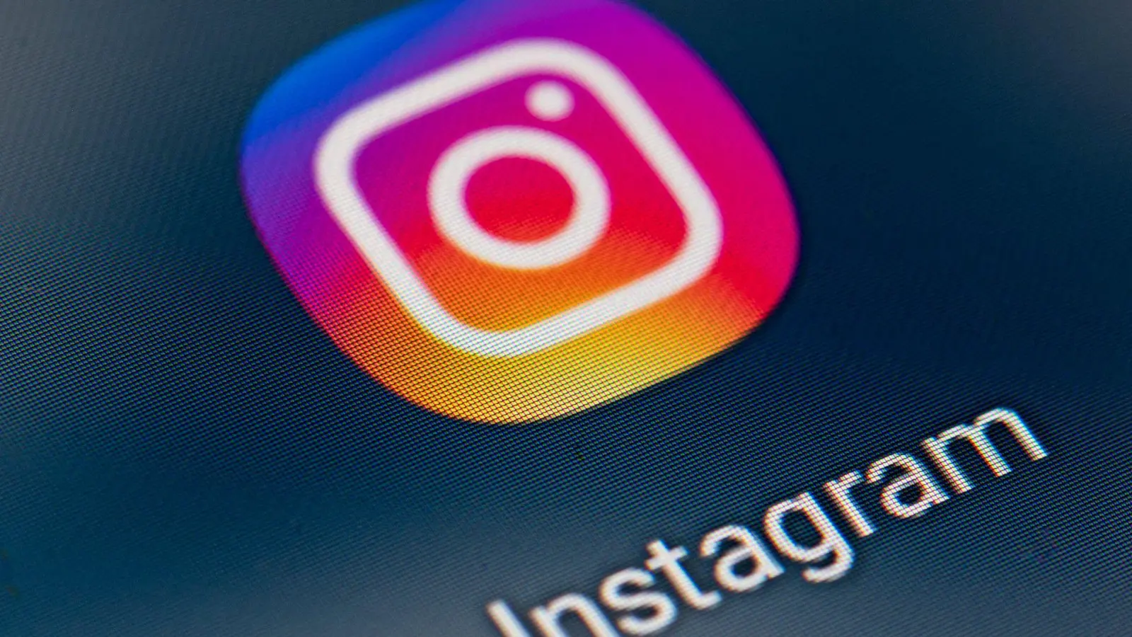 Neues Feature: Mit Instagram Instants können spontane Fotos mit Freunden geteilt werden, die verschwinden, nachdem sie angesehen wurden. (Foto: Fabian Sommer/dpa/dpa-tmn)