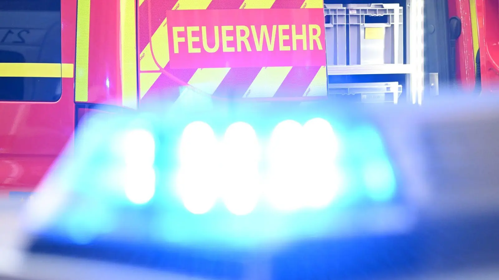 Wann der Einsatz abgeschlossen sein wird, ist noch unklar. (Symbolbild) (Foto: Bernd Weißbrod/dpa)