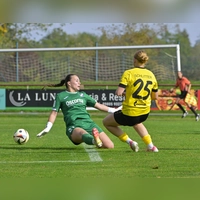 Das 1:0 für Weinberg: Solveig Schlitter überwindet Gästetorhüterin Ilayda Acelya Icier. (Foto: Martin Rügner)