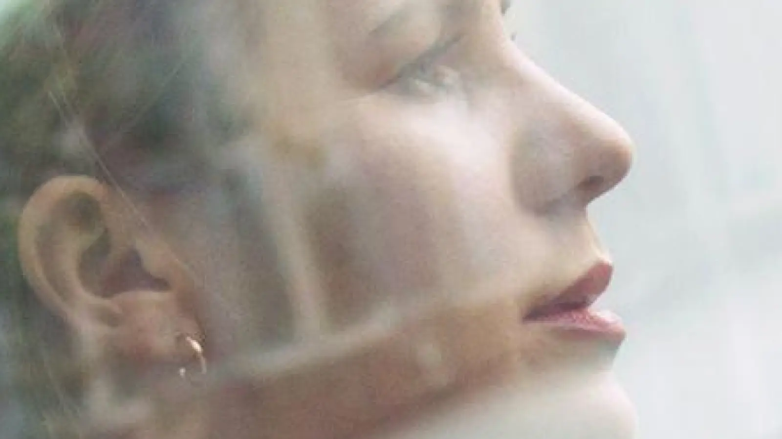 Raus zum Rauchen? Das gilt als Unterbrechung der Arbeitszeit. (Foto: Christin Klose/dpa-tmn)