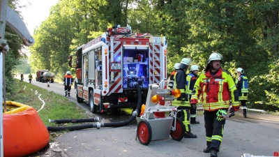 Die Waldbrandgefahr ist derzeit hoch. Im Fall der Fälle sind die Feuerwehren immer zur Stelle.<br> (Symbolbild: Gudrun Trabert)