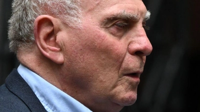 Uli Hoeneß wundert sich über die Kommunikation über das WM-Tor. (Foto: Sven Hoppe/dpa)