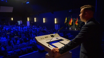 GD-Chef Jean-Pascal Hohm, der auch im AfD-Bundesvorstand sitzt, ruft die AfD-Jugend dazu auf, sich in „Notwehrsituationen“ gegen politische Gegner zu verteidigen.  (Foto: Klaus-Dietmar Gabbert/dpa)