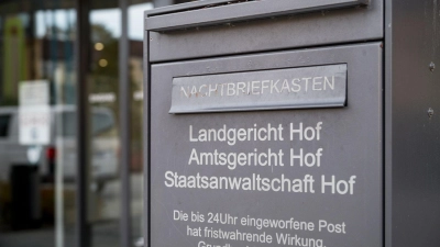 Die Staatsanwaltschaft Hof ermittelt wegen des Verdachts des sexuellen Missbrauchs in einem Kindergarten. (Symbolbild) (Foto: Daniel Vogl/dpa)