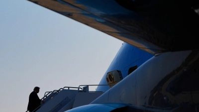 US-Präsident Donald Trump kündigt abermals höhere Zölle an. (Foto: Julia Demaree Nikhinson/AP/dpa)