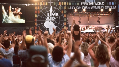 Dutzende Rock- und Popstars feierten mit Zehntausenden Fans ein Fest der Menschlichkeit bei den Konzerten in London und Philadelphia. (Archivfoto) (Foto: Norbert Försterling/dpa)