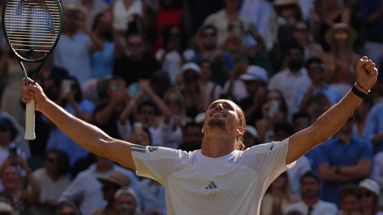 Erstmals in einem Wimbledon-Viertelfinale: Alexander Zverev. (Foto: Maja Smiejkowska/AP/dpa)