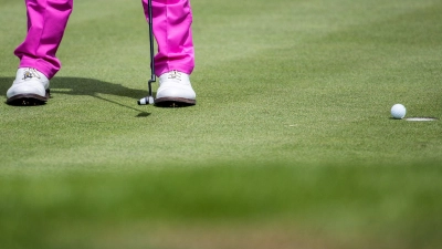 Geht er rein oder nicht? (Symbolbild) (Foto: Marcel Kusch/dpa)