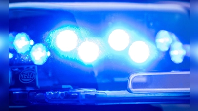 Die Polizei hat die Vermisstensuche rund um Neustadt beenden können. (Symbolbild: Lino Mirgeler/dpa)