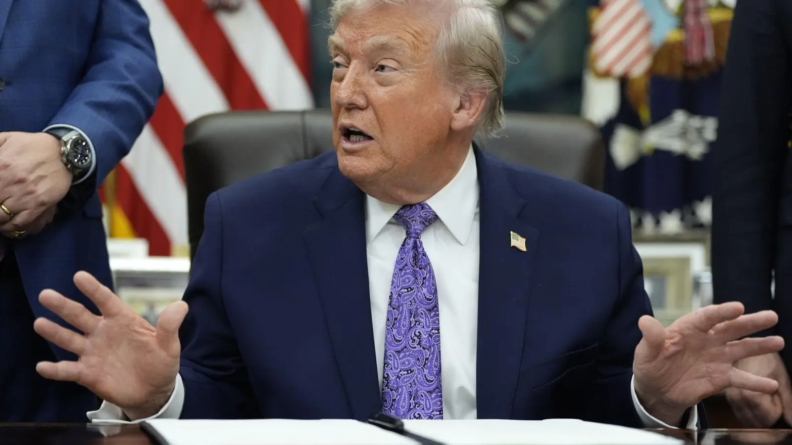 Donald Trump hat nach eigenem Bekunden KI-Software wie ChatGPT noch nicht benutzt. (Archivbild) (Foto: Alex Brandon/AP/dpa)