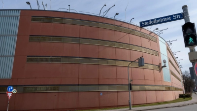 In der Frauenabteilung der JVA München soll sich der Übergriff ereignet haben. (Foto: Peter Kneffel/dpa)