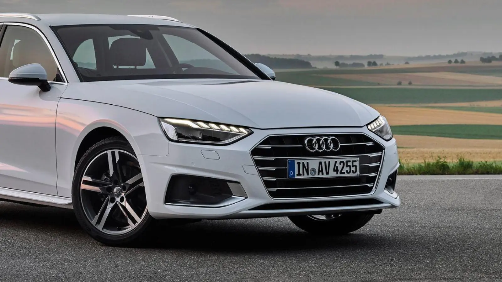 Weiße Weste? Der Audi A4 hat Nehmerqualitäten - ein paar Dinge sollten vor einem Gebrauchtkauf dennoch penibel gecheckt werden. (Foto: AUDI AG/dpa-tmn)