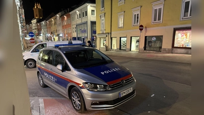 Der Verdächtige wurde im Zentrum von Villach festgenommen. (Foto: Gerd Eggenberger/APA/dpa)