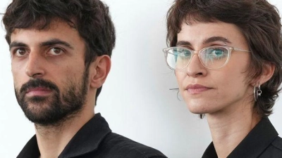 Yuval Abraham und Rachel Szor haben gemeinsam mit einem Team des „Guardian“ am Film gearbeitet. (Foto: Scott A Garfitt/Invision/AP/dpa)