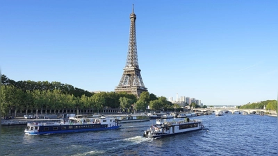 Die Wasserqualität der Seine in Paris hat sich nach massiven Investitionen erheblich verbessert. (Archivbild) (Foto: -/kyodo/dpa)