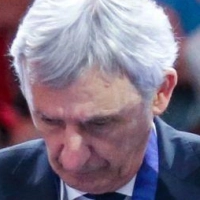Bayern-Coach Pesic resigniert nach der Final-Niederlage. (Foto: Matthias Stickel/dpa)