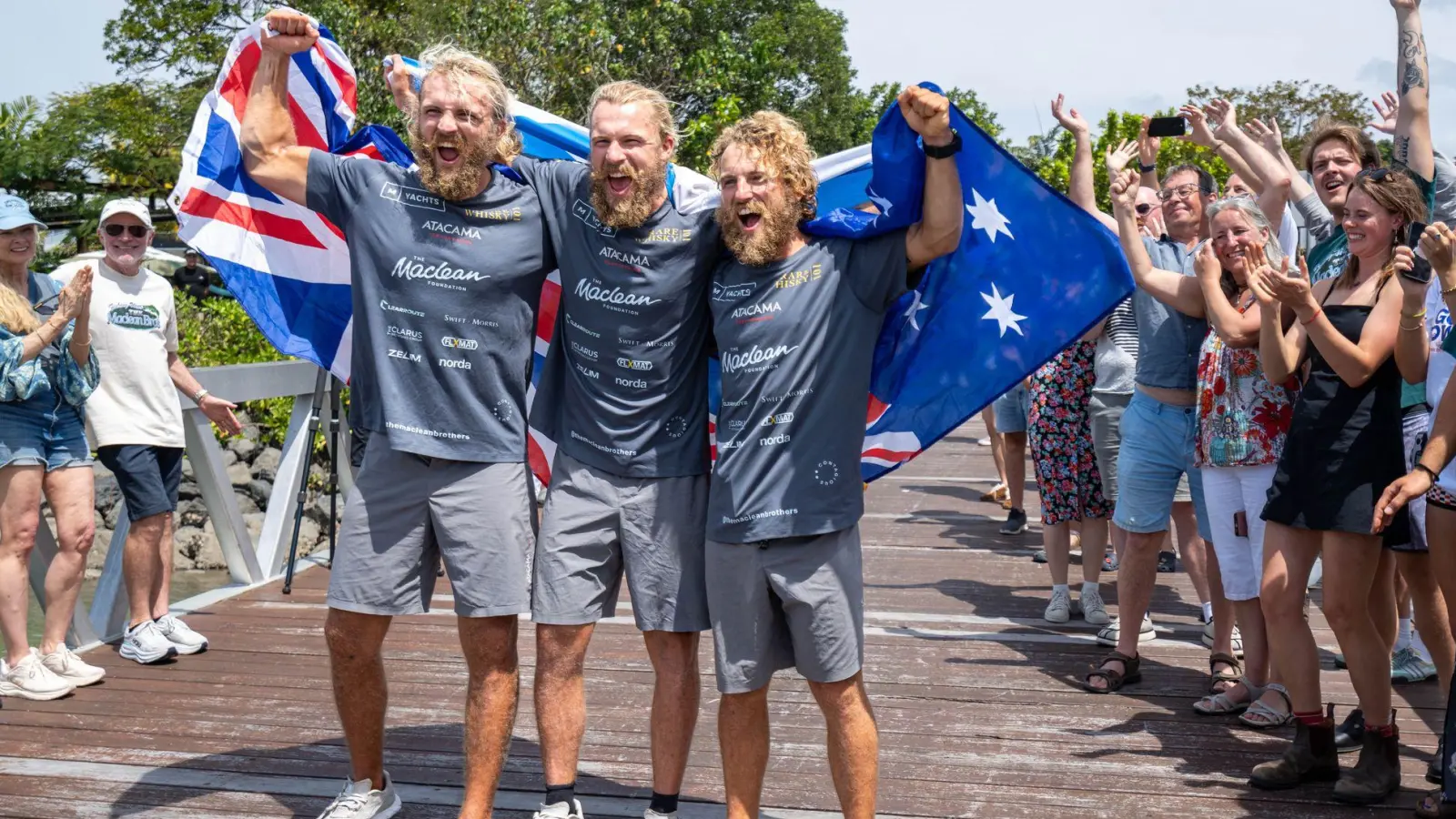 Die Brüder ruderten 139 Tage, fünf Stunden und 52 Minuten lang. (Foto: Nuno Avendano/AAP/dpa)