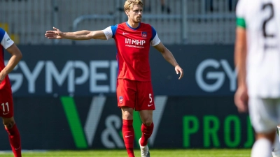 Wechselt vom 1. FC Heidenheim zum Bundesliga-Absteiger Arminia Bielefeld: Abwehrspieler Oliver Hüsing. (Foto: Tom Weller/dpa)