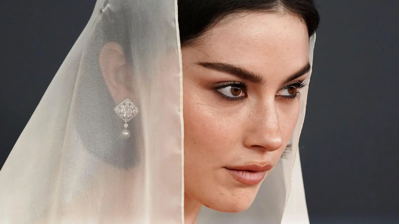 US-Sängerin Gracie Abrams gibt ihr Spielfim-Debüt. (Archivbild)  (Foto: Jordan Strauss/Invision/AP/dpa)