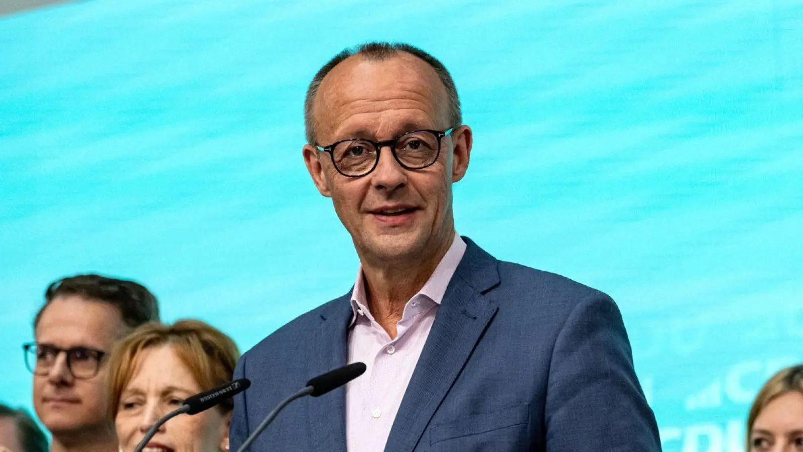 CDU-Chef Friedrich Merz forderte die Bundesregierung aus SPD, FDP und Grünen auf zu akzeptieren, dass die Union in Deutschland die Europawahl gewonnen hat. (Foto: Fabian Sommer/dpa)