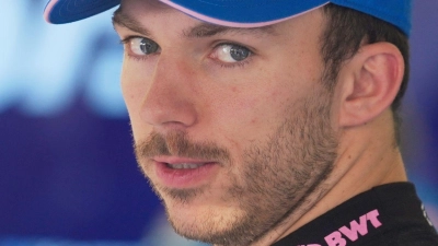 Pierre Gasly darf sich doch noch über sein Monaco-Podest freuen. (Archivbild) (Foto: Altaf Qadri/AP/dpa)