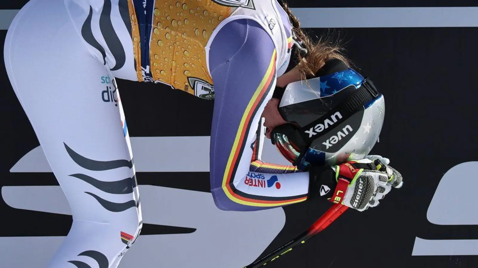 Erlebte wechselhafte Tage in Val di Fassa: Emma Aicher. (Foto: Marco Trovati/AP/dpa)