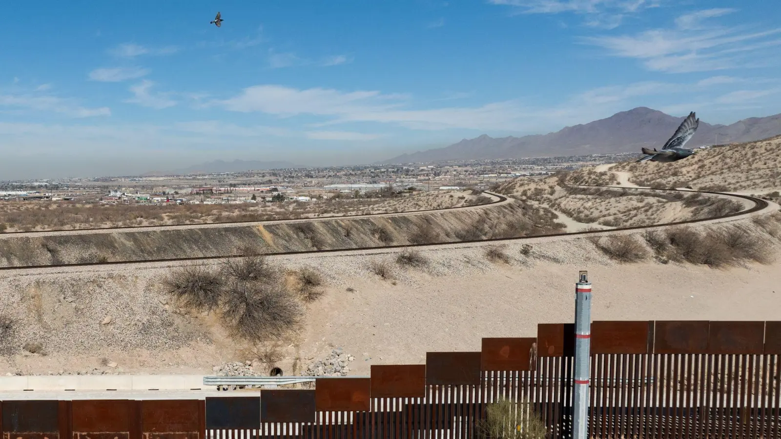 US-Behörden arbeiten laut eigene Mitteilung „in beispielloser Weise“ gegen Drohnenbedrohungen an der Grenze zu Mexiko zusammen. (Symbolbild) (Foto: Li Mengxin/Xinhua/dpa)