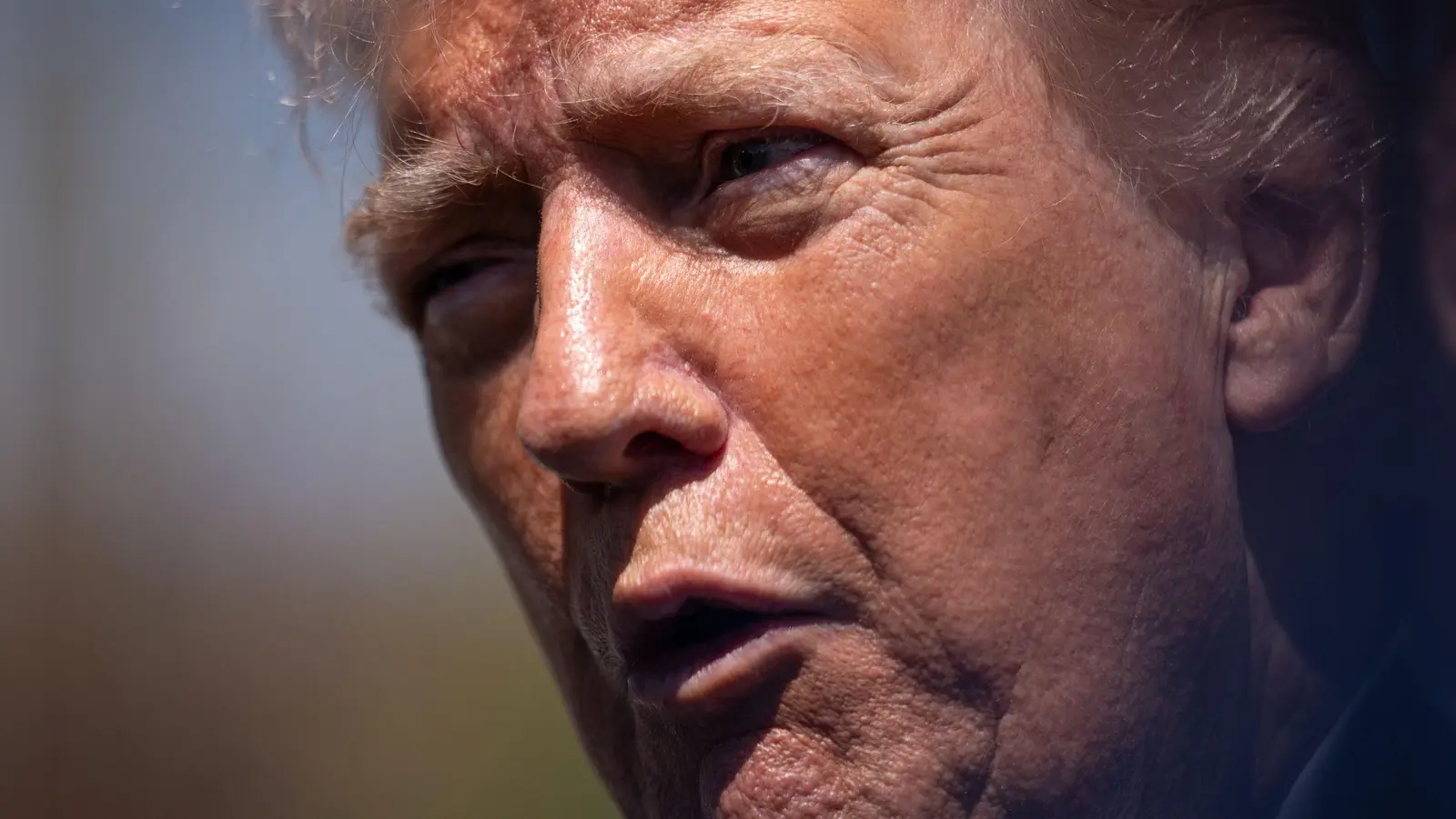 US-Präsident Trump einigt sich mit dem Iran auf eine Waffenruhe. (Archivbild) (Foto: Julia Demaree Nikhinson/AP/dpa)