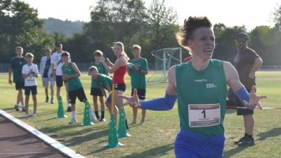 Die Nummer eins gewinnt wieder: Valentin Herrmann blieb über die 800 Meter unter zwei Minuten. (Foto: Jörg Behrendt)