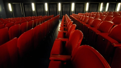 Das Große Haus im Theater Ansbach muss in nächster Zeit notgedrungen leer bleiben. Das Kleine Haus sowie das „Theater hinter dem Eisernen“ können dagegen weiter bespielt werden. (Foto: Jim Albright)