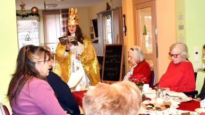 Auch das Christkind wird auf dem Weihnachtsmarkt vorbeischauen.  (Foto: Gudrun Schwarz-Köhler)