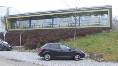 In der Mensa der Feuchtwanger Stadt-Schule soll künftig für alle angemeldeten Kinder die Ganztagsbetreuung in den Ferien stattfinden. (Foto: Jasmin Kiendl)