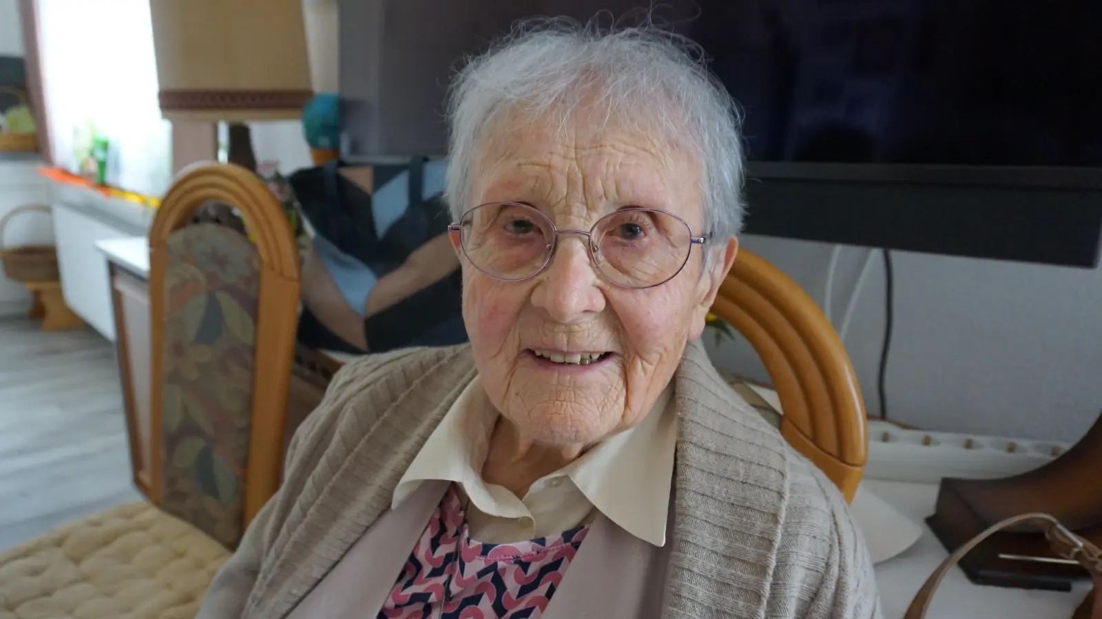 Gerade 20 Jahre alt war die heute 99-jährige Eva Rödel, als sie mit ihrer Familie aus Schlesien vertrieben wurde. (Foto: Andrea Walke)