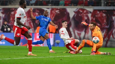 Im Spitzenspiel in Leipzig gab es viele Torszenen. (Foto: Jan Woitas/dpa)