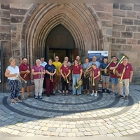 Der Projektchor „Bläser vom Hesselberg”: Die Musikerinnen und Musiker kamen aus acht Posaunenchören aus dem Dekanat an Sulzach und Wörnitz sowie aus Bechhofen, das zum Dekanat Ansbach gehört. (Foto: Thorsten Wolff)