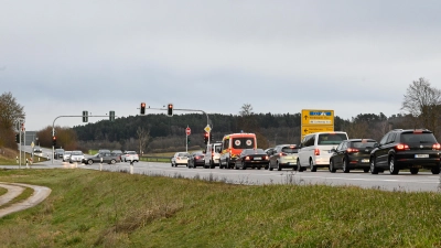 Bei roter Ampel kann die Schlange an der Herpersdorfer Kreuzung schon mal länger werden. (Foto: Jim Albright)