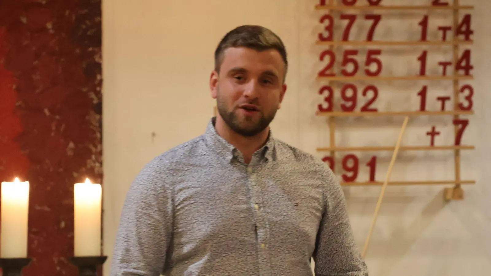 Steven Schmidt, Initiator und künstlerischer Leiter der Scheinfelder Orgelwochen, will die Musikreihe nun doch auch im kommenden Jahr fortsetzen. (Foto: Andreas Reum)
