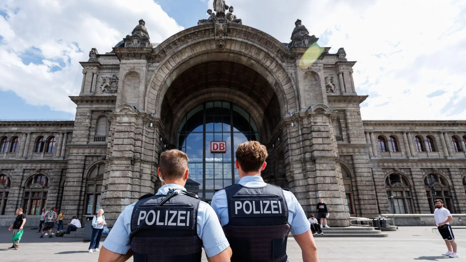 Der Vorfall ereignete sich im Nürnberger Hauptbahnhof. (Symbolbild) (Foto: Daniel Karmann/dpa)